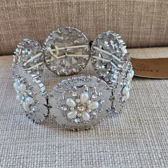 Monet Women Bracelet PEARLS Forever Stretched Wrist Band Fashion Jewelry - Picture 5 of 11